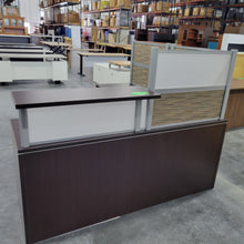 Load image into Gallery viewer, 6 x 6 Reception Desk with Single Pedestal