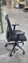 Load image into Gallery viewer, NEW 9 to 5 Task Chair
