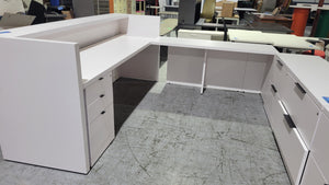 Knoll L-Shaped Reception Desk