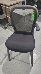 GXO Guest Chair