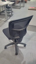 Load image into Gallery viewer, Armless Mesh Back Task Chair
