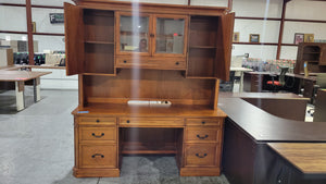 Traditional Executive Desk and Hutch