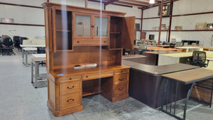 Traditional Executive Desk and Hutch