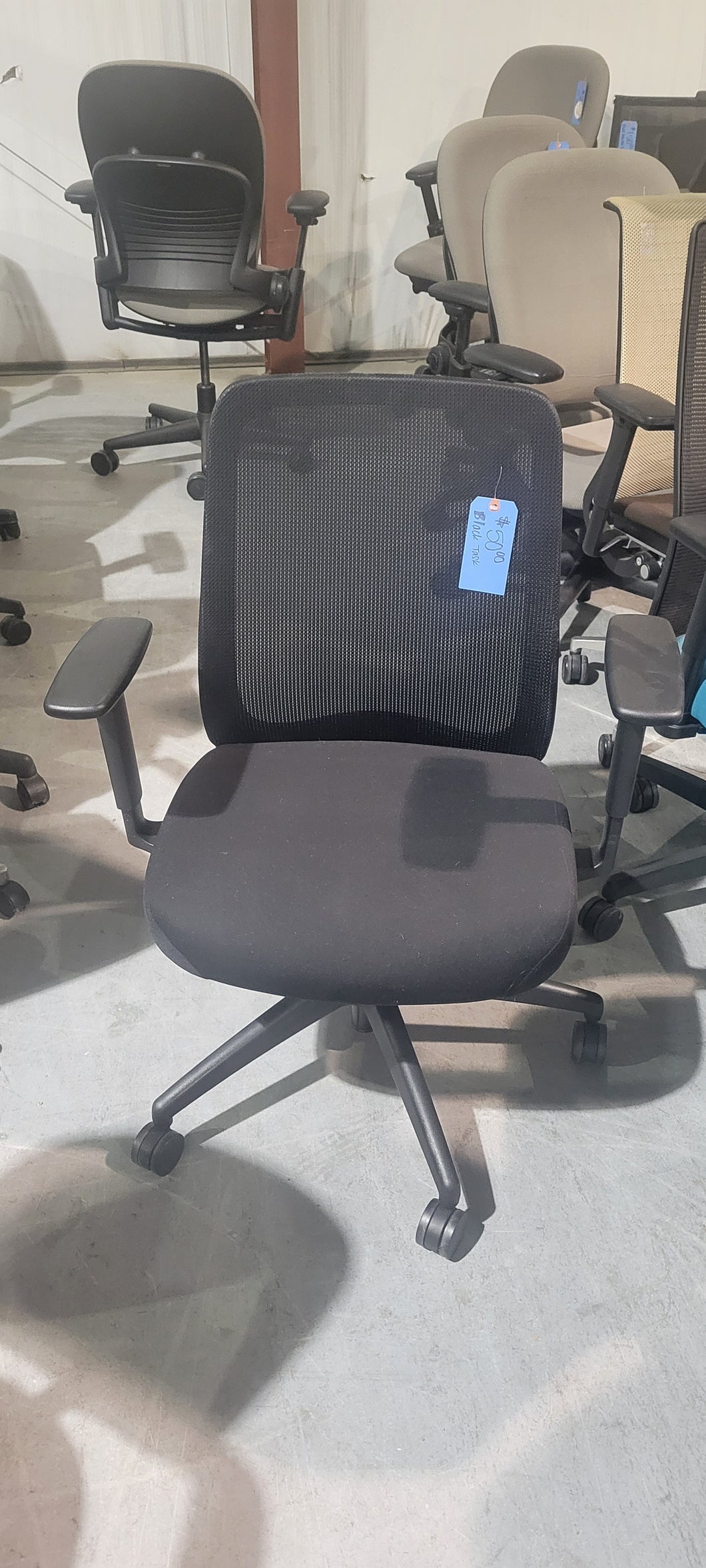 Black Mesh Back Task Chair