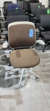 Load image into Gallery viewer, Brown Task Chair
