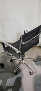 Full Mesh and Chrome Task Chair