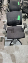 Load image into Gallery viewer, Black Mesh Back Task Chair
