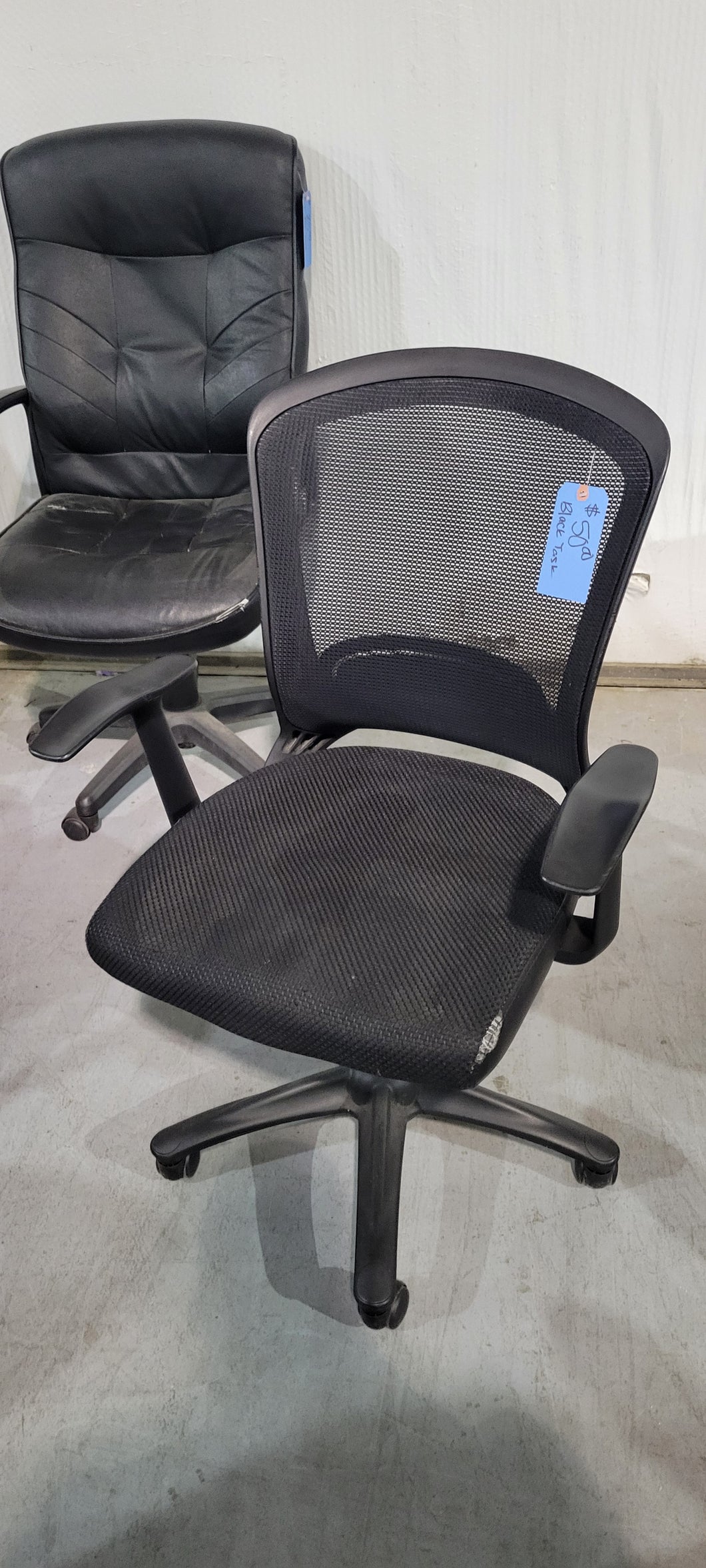 Mesh Rounded Back Black Task Chair