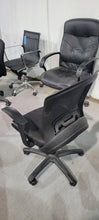 Load image into Gallery viewer, Mesh Rounded Back Black Task Chair
