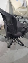 Load image into Gallery viewer, Black Mesh Back Task Chair
