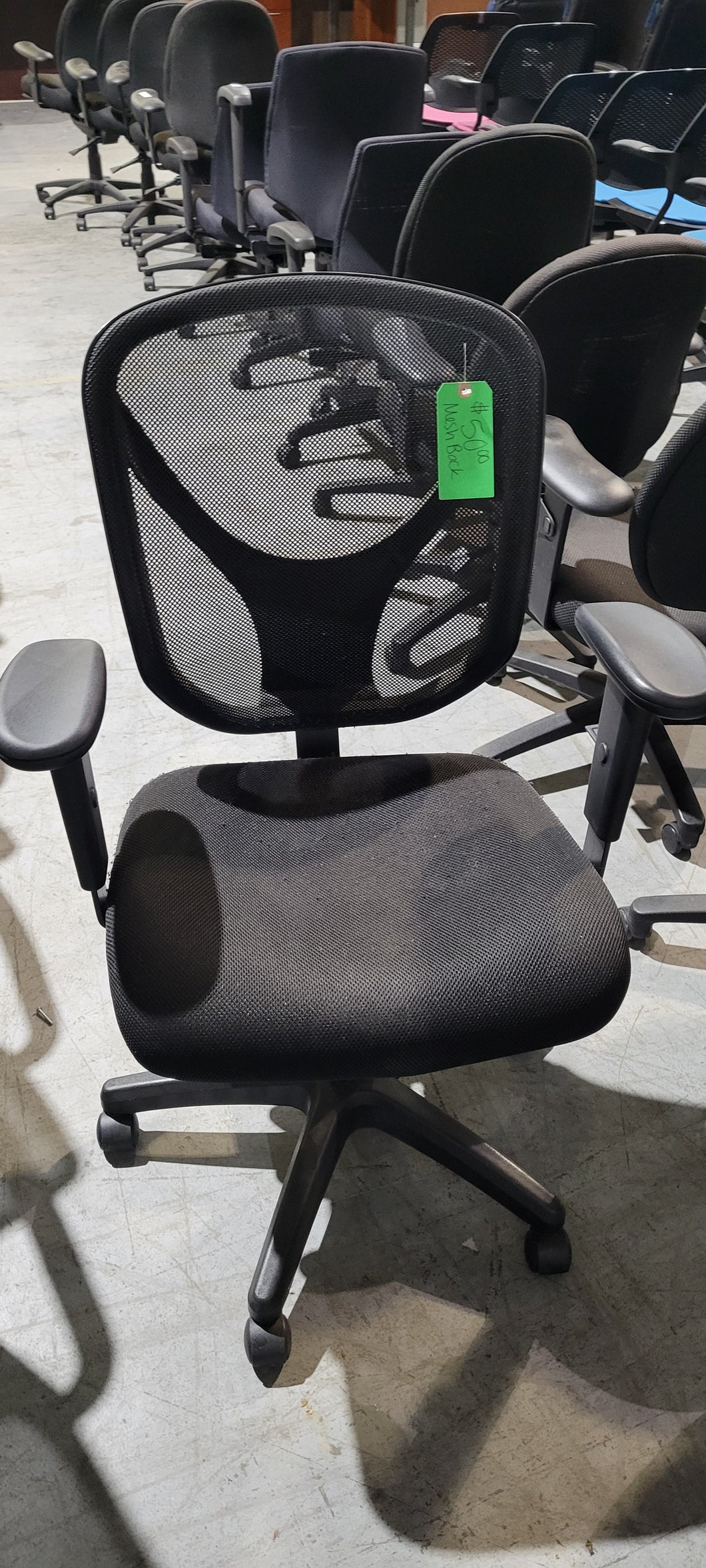 Black Mesh Back Task Chair