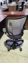 Load image into Gallery viewer, Humanscale Task Chair
