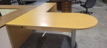Load image into Gallery viewer, Maple P-Top Desk
