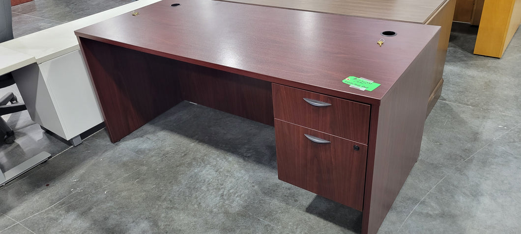Mahogany Single Pedestal Desk