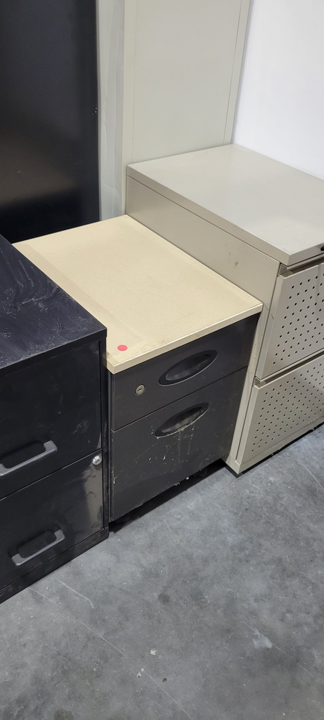 2-Drawer Black/Aspen File Cabinet