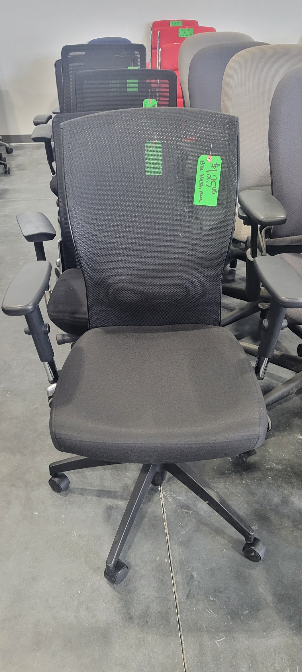 Black Mesh Back Task Chair