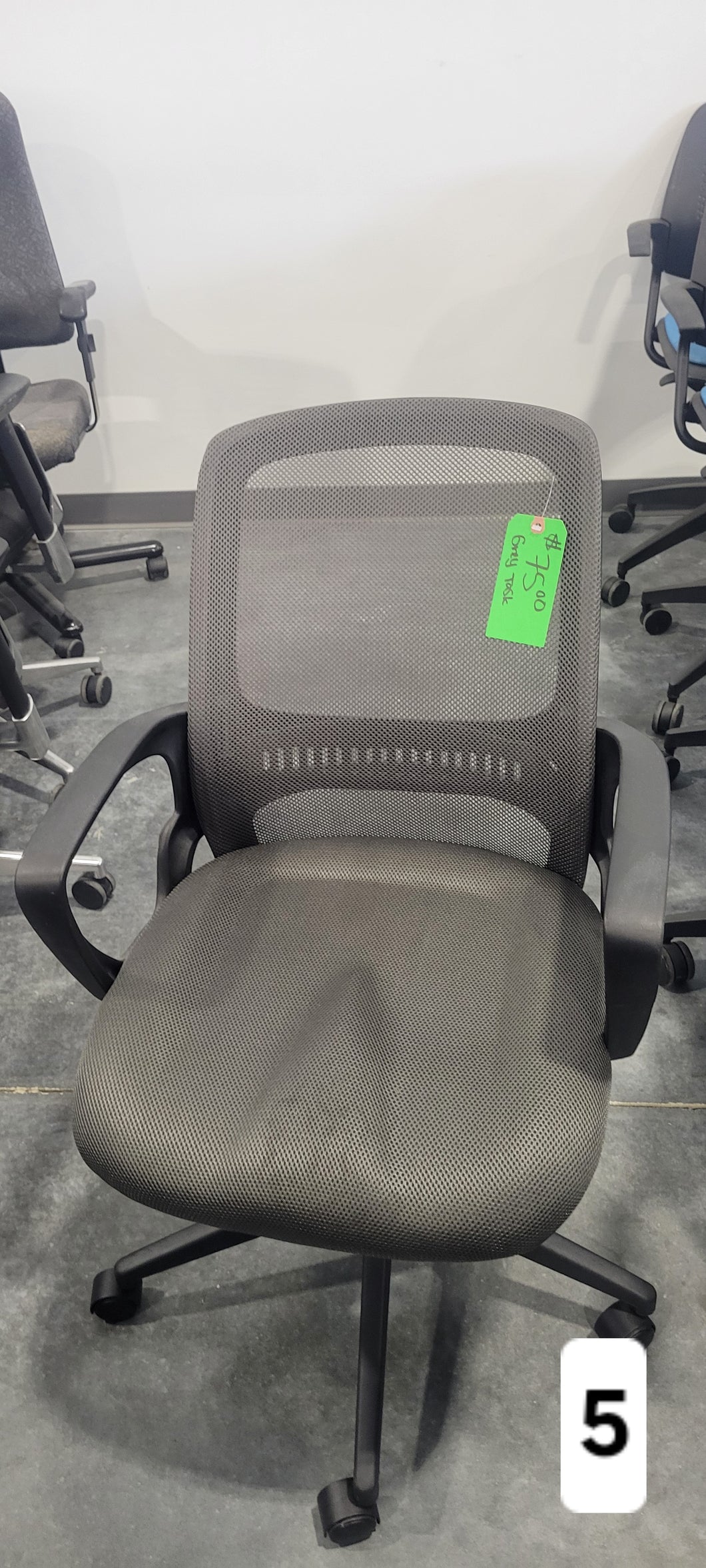 Grey Fixed-Arm Task Chair