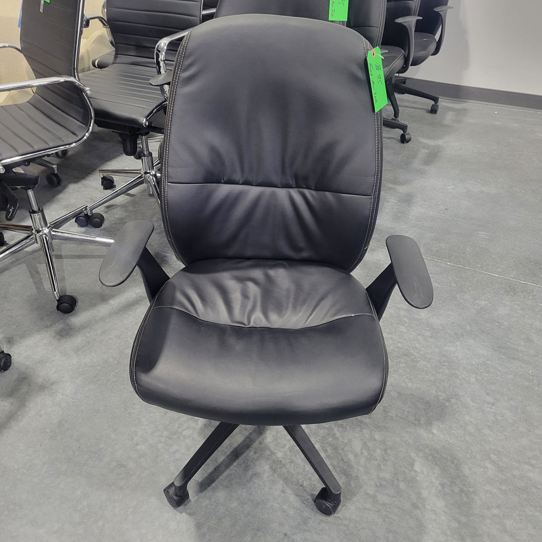Fixed Arm Pleather Task Chair