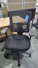 Load image into Gallery viewer, New Cool-Mesh Pro Black Task Chair
