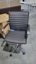 Load image into Gallery viewer, New Vigo Black Vinyl Task Chair
