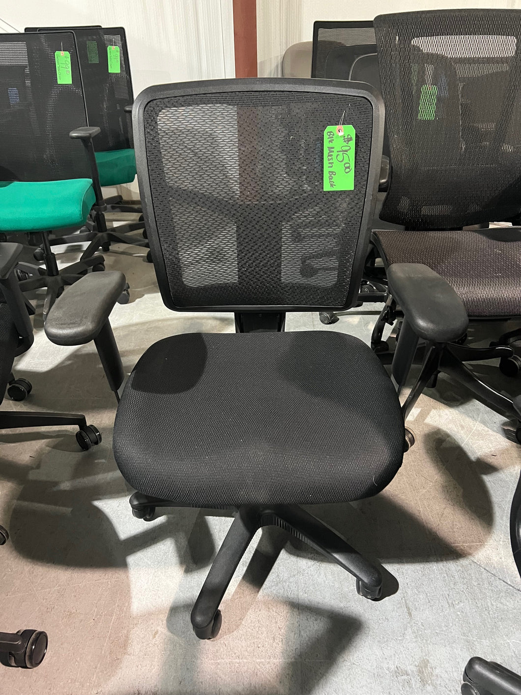 Black Mesh Back Task Chair