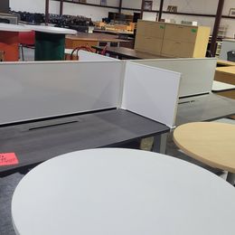 4-Unit Divided Desks