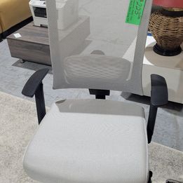 High-Backed Mesh Gray Task Chair