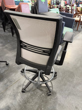 Load image into Gallery viewer, Sit-On-It Amplify Drafting Stool
