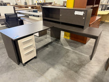 Load image into Gallery viewer, Modern L-Shape Desk with Hutch
