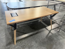 Load image into Gallery viewer, 30 x 60 Oak Training Table

