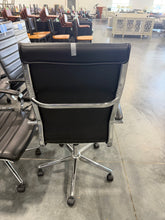 Load image into Gallery viewer, Black Conference Chair
