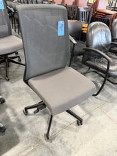 Load image into Gallery viewer, Armless Haworth Very Chair
