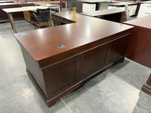 Load image into Gallery viewer, 6 x 6 National L-Shape Desk
